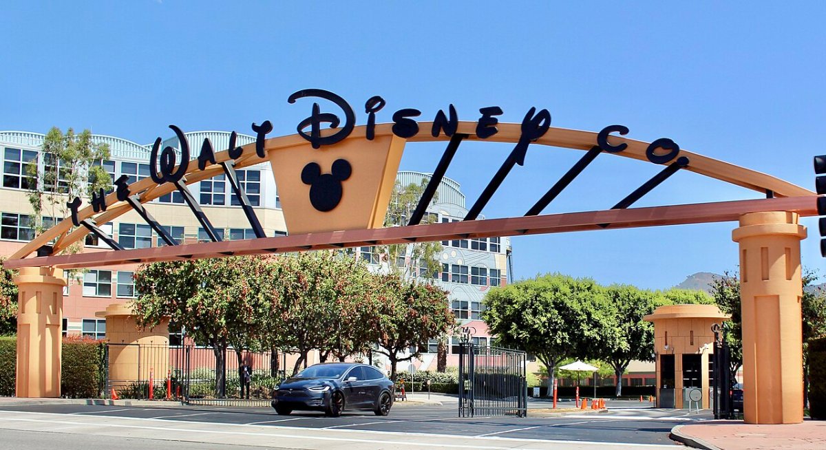 Walt Disney Studios Alameda Entrance